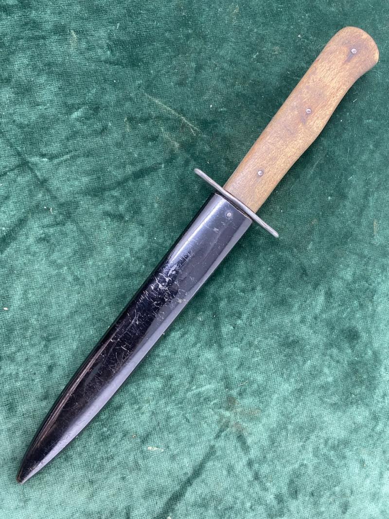 NEAR MINT LUFTWAFFE FIGHTING KNIFE ‘5’ BLADE MARKED.