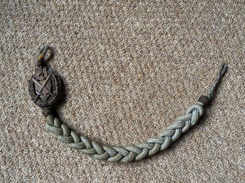 WEHRMACHT MARKSMANSHIP LANYARD IN GOLD!