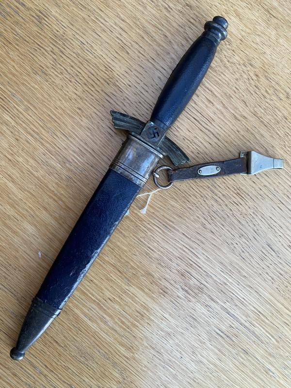 VERY EARLY DLV FLYERS KNIFE BY ‘BALLOON MAN’!