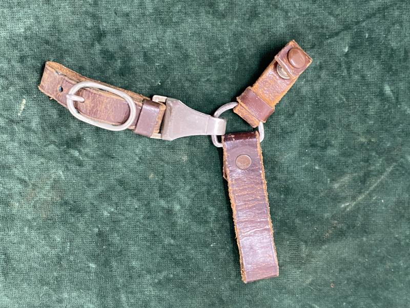 A PERFECT TRIPLE HANGER FOR A SA/NSKK DAGGER.