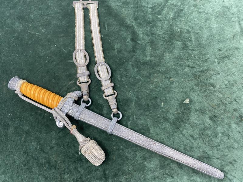 A COMPLETE ‘RIG’! AN ARMY DAGGER BY WKC, STRAPS & KNOT.