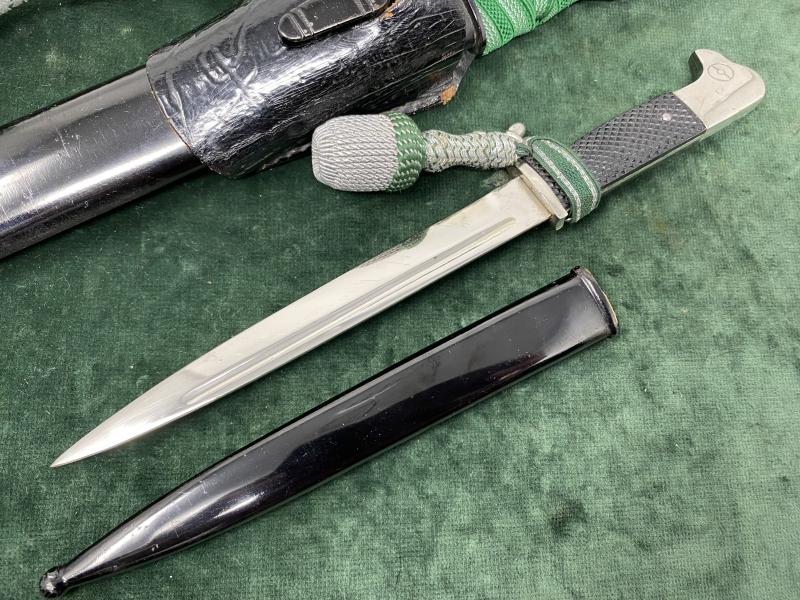 A MINT, LONG SINGLE ETCHED DRESS BAYONET WITH MATCHING MINIATURE!!