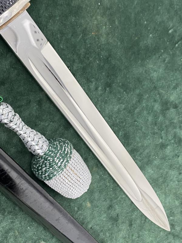 A MINT, LONG SINGLE ETCHED DRESS BAYONET WITH MATCHING MINIATURE!!