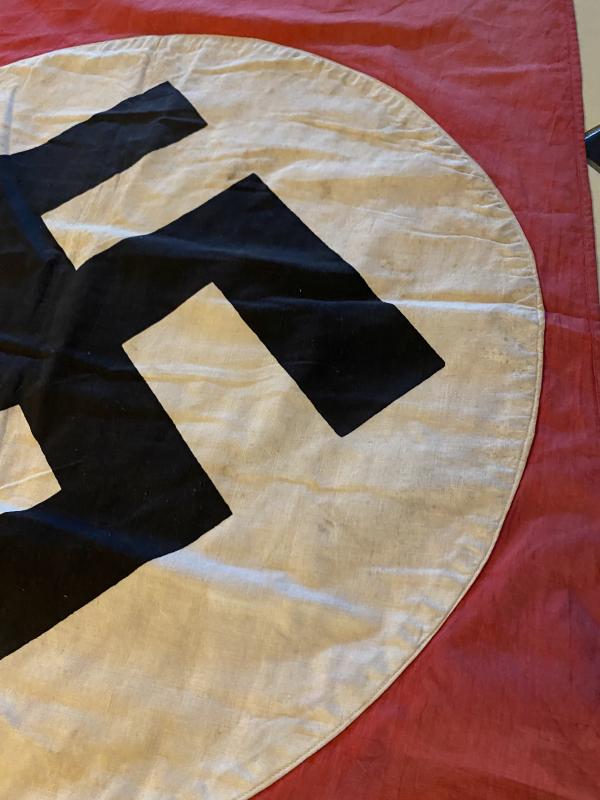 EXTREMELY LONG NSDAP/PARTY BUILDING 'STREAMER' FLAG DRAPE!
