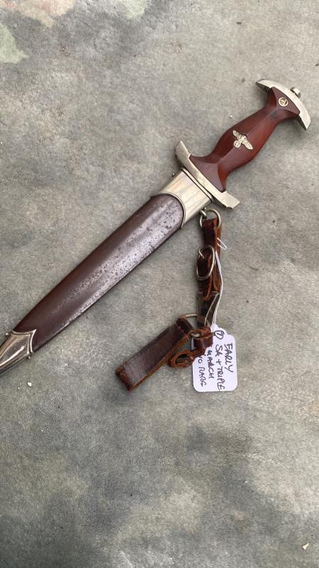 EARLY SA DAGGER WITH TRIPLE HANGER RARE 9/10 MAKER.