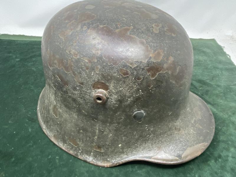 THIRD REICH M18 TRANSITIONAL STEEL HELMET.