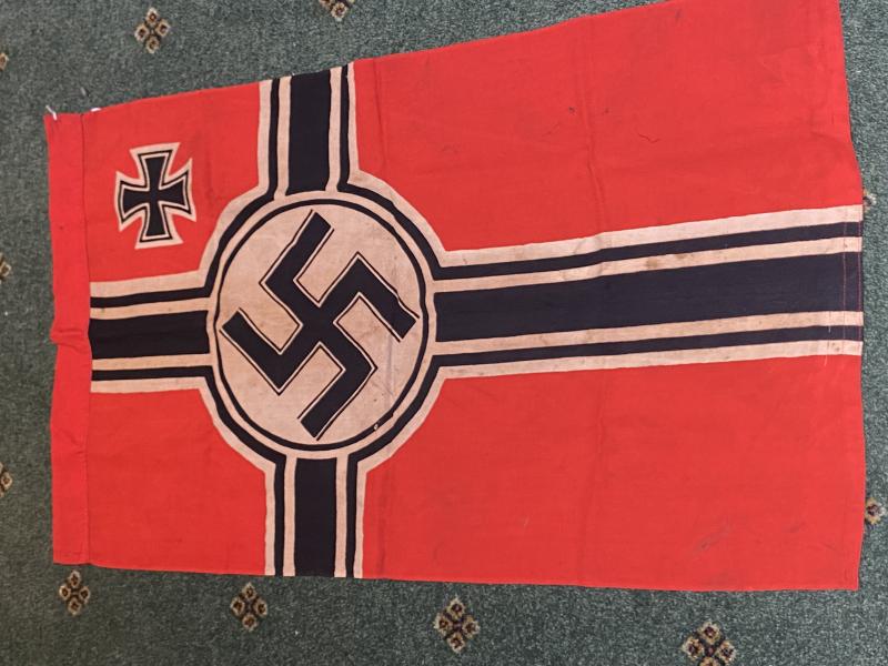 A VERY SMALL ORIGINAL THIRD REICH KRIEGSFLAG.