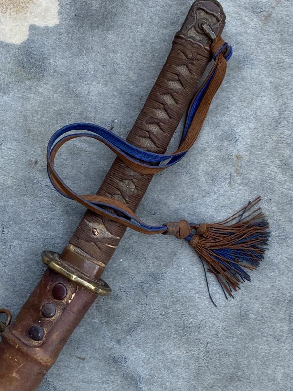 WW2 JAPANESE OFFICERS KATANA/SAMURAI SWORD WITH BATTLE COVER AND ORIGINSL ‘KNOT’