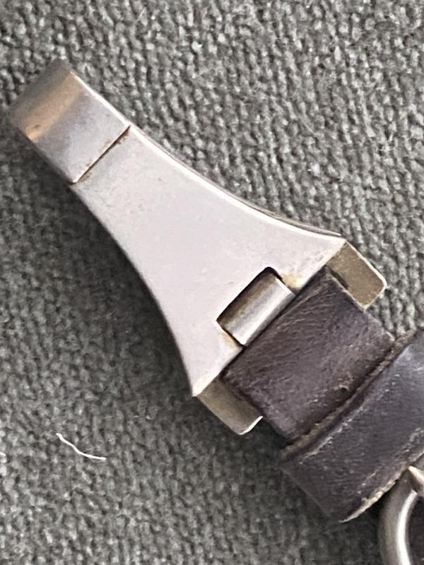 AN EARLY SINGLE LEATHER SHORT HANGER FOR SA/NSKK DAGGERS.