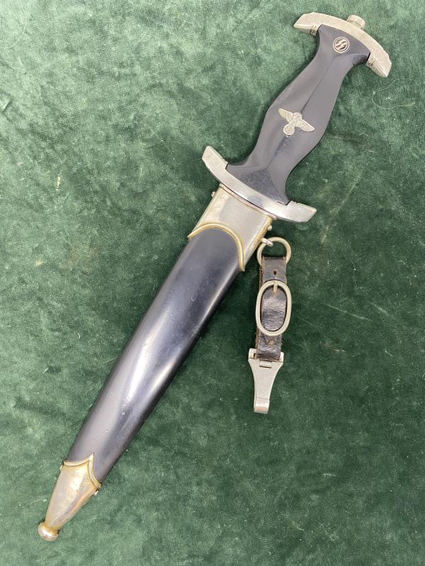 AN EARLY SS ‘33 DAGGER BY HAMMESFAR WITH HANGER.