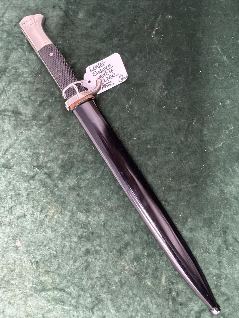 A SCARCE EXAMPLE OF A LONG SINGLE ETCHED BAYONET BY RICHARD HERDER.