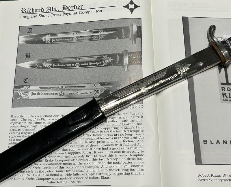 A SCARCE EXAMPLE OF A LONG SINGLE ETCHED BAYONET BY RICHARD HERDER.