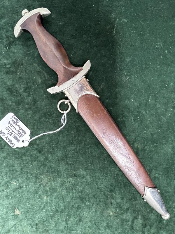 EARLY SA BY RARE MAKER HUGO LINDER.