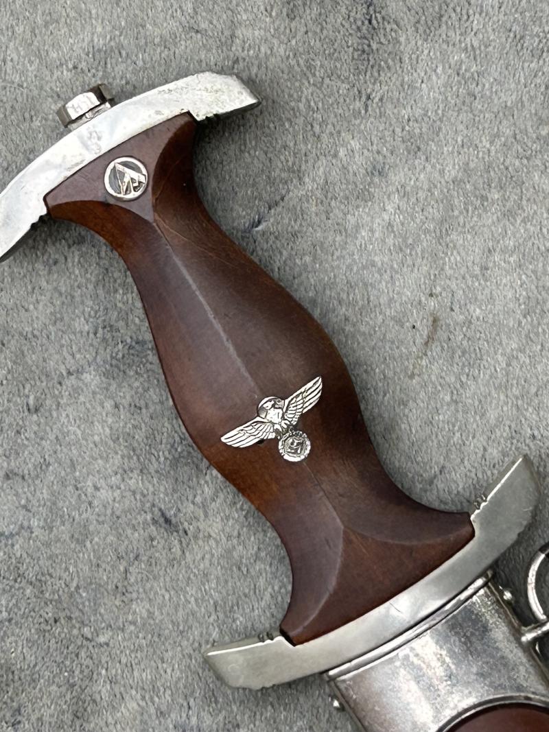 A TRANSITIONAL SA DAGGER BY VERY RARE MAKER H.A. HERB A.G. M7/69.