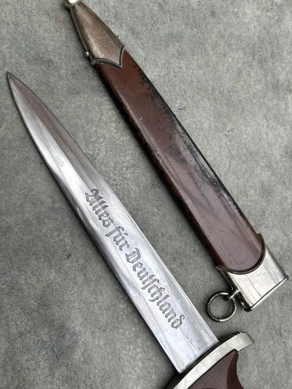 A TRANSITIONAL SA DAGGER BY VERY RARE MAKER H.A. HERB A.G. M7/69.