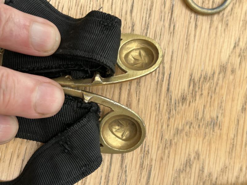 A VERY NICE SET OF KRIEGSMARINE DAGGER HANGERS/STRAPS COMPLETE WITH THE ORIGINAL UNDER-TUNIC BELT