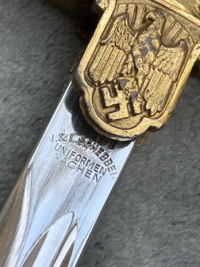 A BEAUTIFUL EXAMPLE OF A ‘SCHARNHORST’ EICKHORN PARADE SWORD - WITH DISTRIBUTOR MARKED BLADE!
